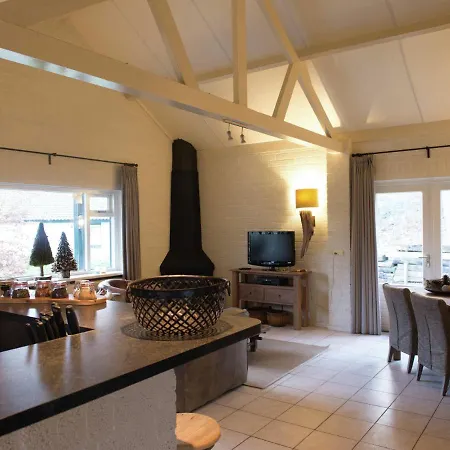 Attractive Bungalow With A Terrace At The Bedafse Bergen * Uden